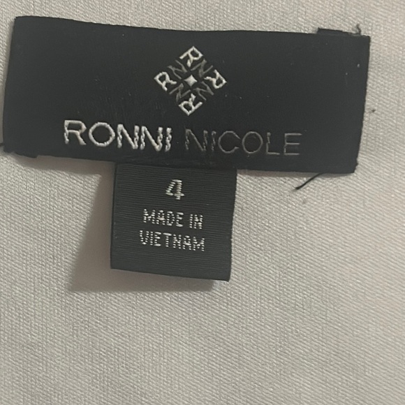 Ronni Nicole Black, White, and multi-colored Sheath Midi Dress V-Neck Sleeveless - Picture 15 of 16